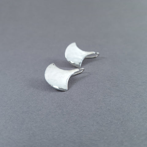 P10936 Silver earring