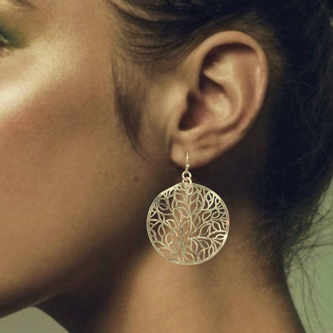 912370S round filigree earrings