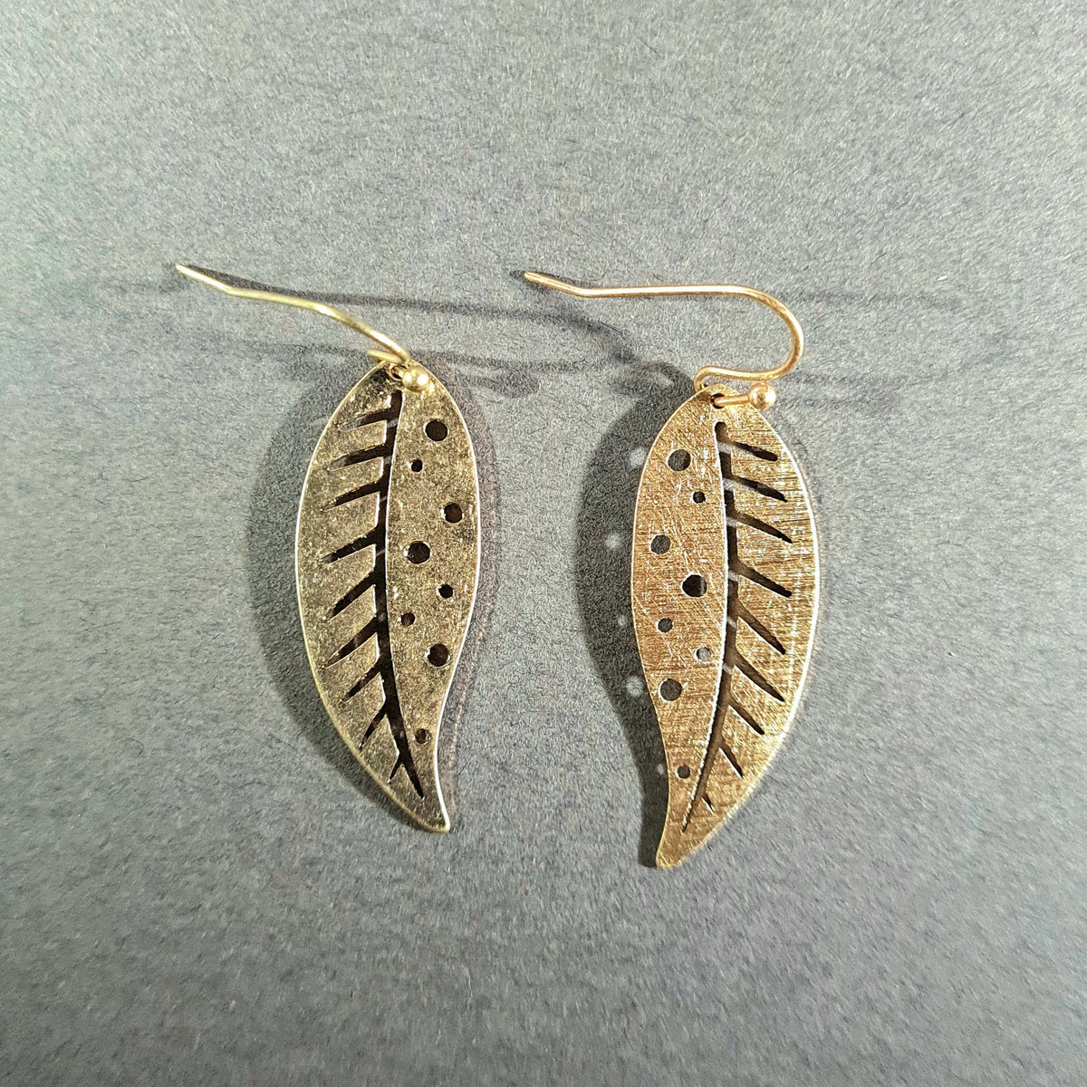 912356S Brass earring