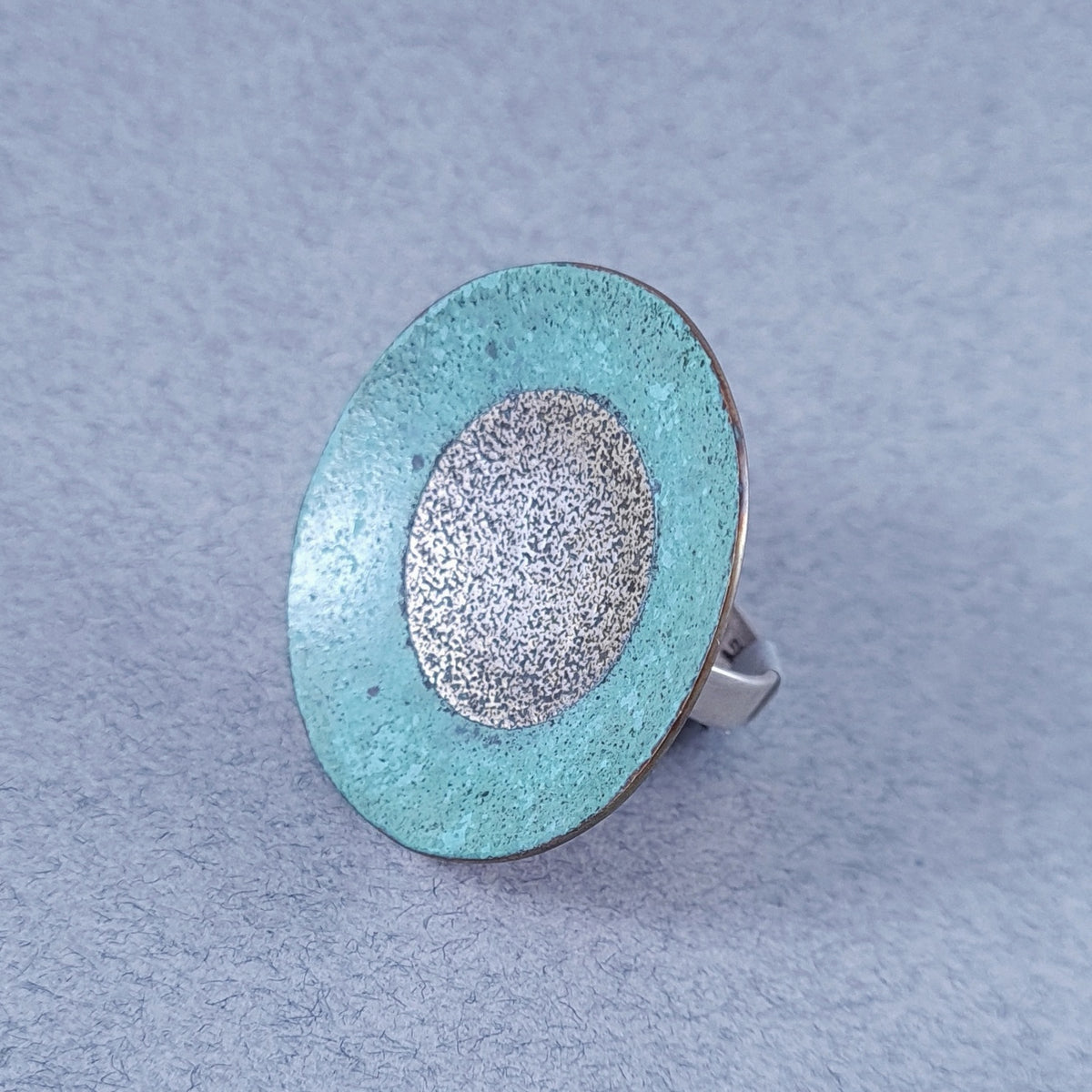 D1/50014 Round Silver and Copper Ring with Patina