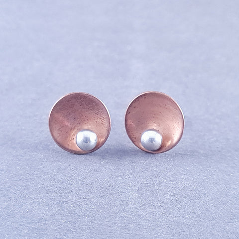 D1/10061 Copper and silver earring